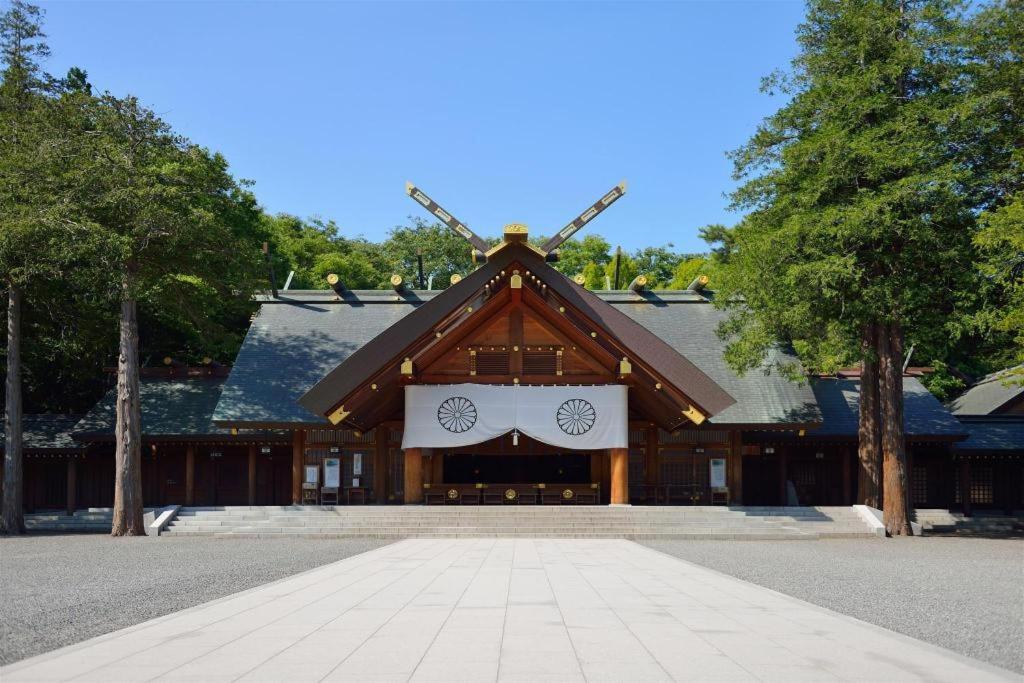 酒店 札幌薄野南红色星球酒店