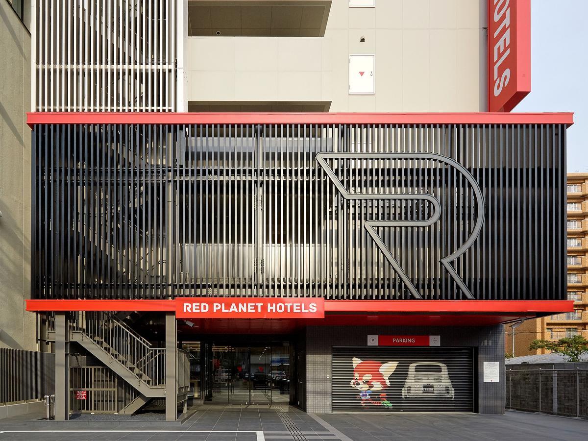 札幌薄野南红色星球酒店 酒店